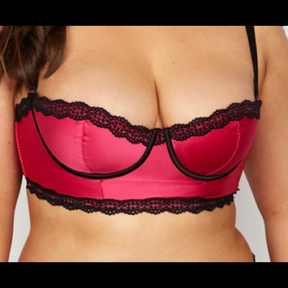 Maddie Roxa Shelf Cup Bra - Fredericks of Hollywood